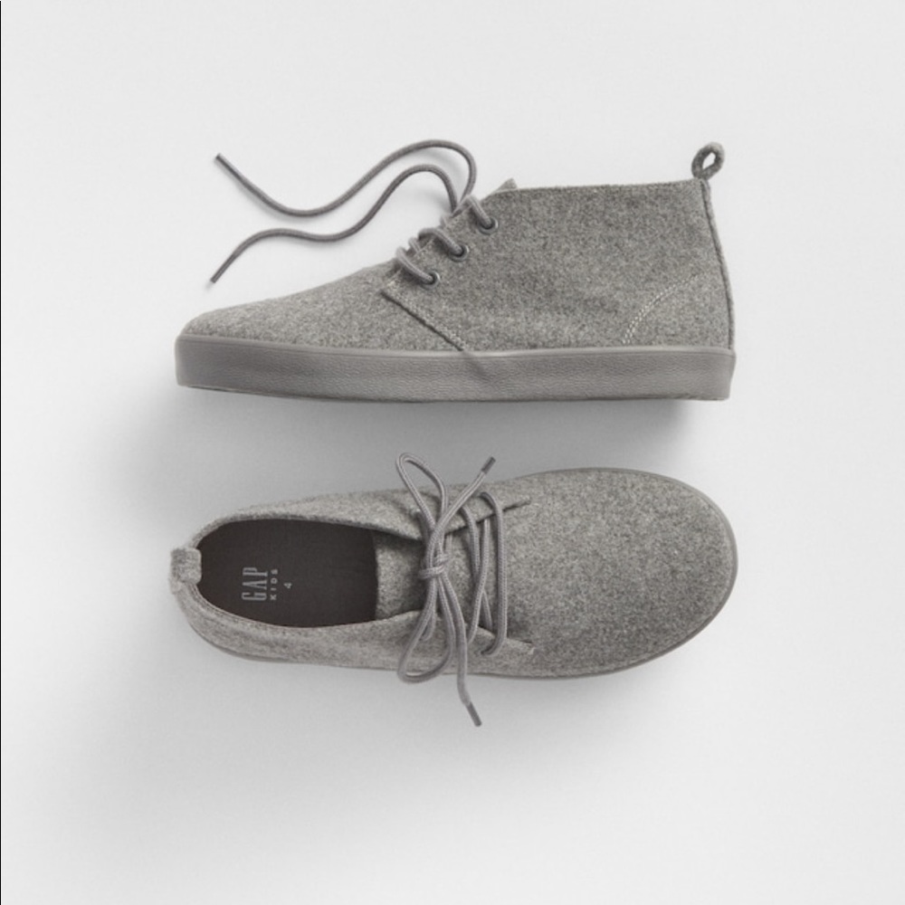 Gap boys shoes